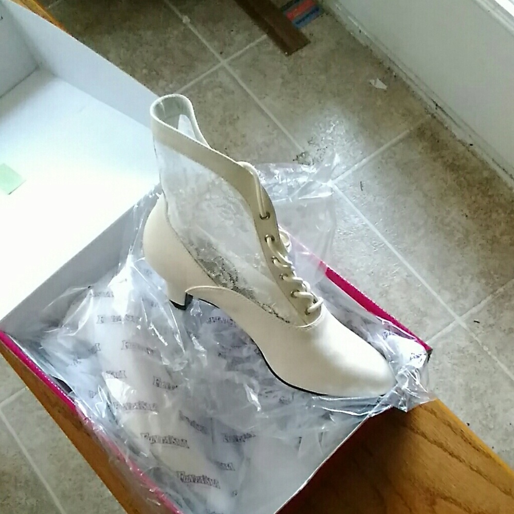 Fountains by Pleaser Women's Dame 05-IV Ankle Boot